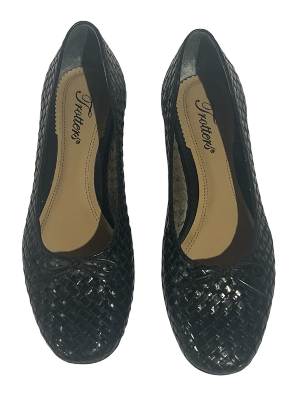 Trotters Gillian Ballet Flats Women’s 7.5 Black Basket-weave Leather Slip On